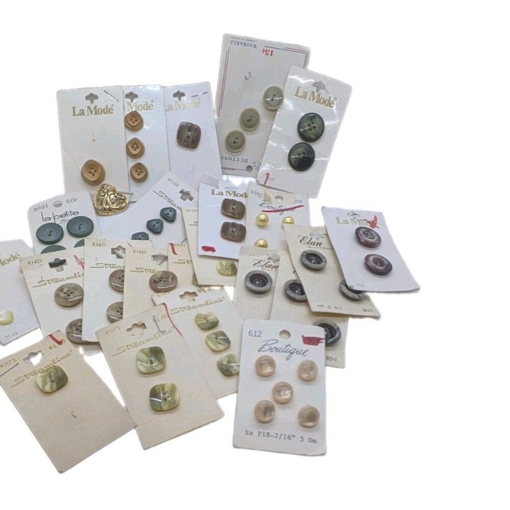 Lot 32 Vintage Buttons On Boards Le Chic Le Boutique La Mode Mens Knits Slimline